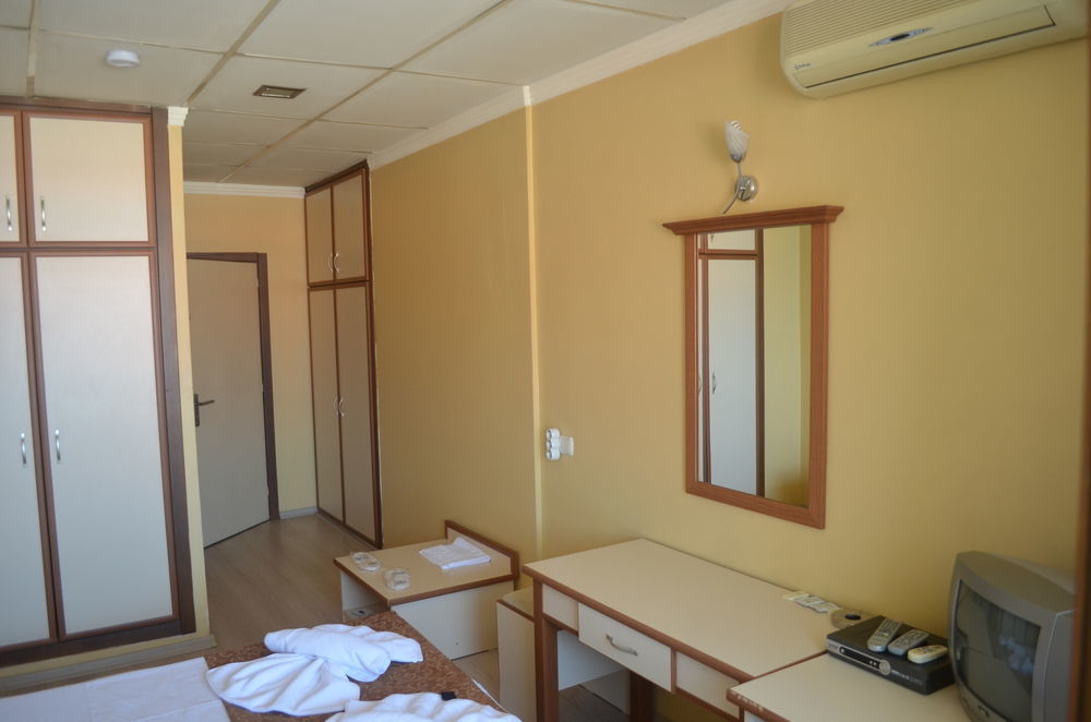 Ayvalik Palas Hotel Екстер'єр фото