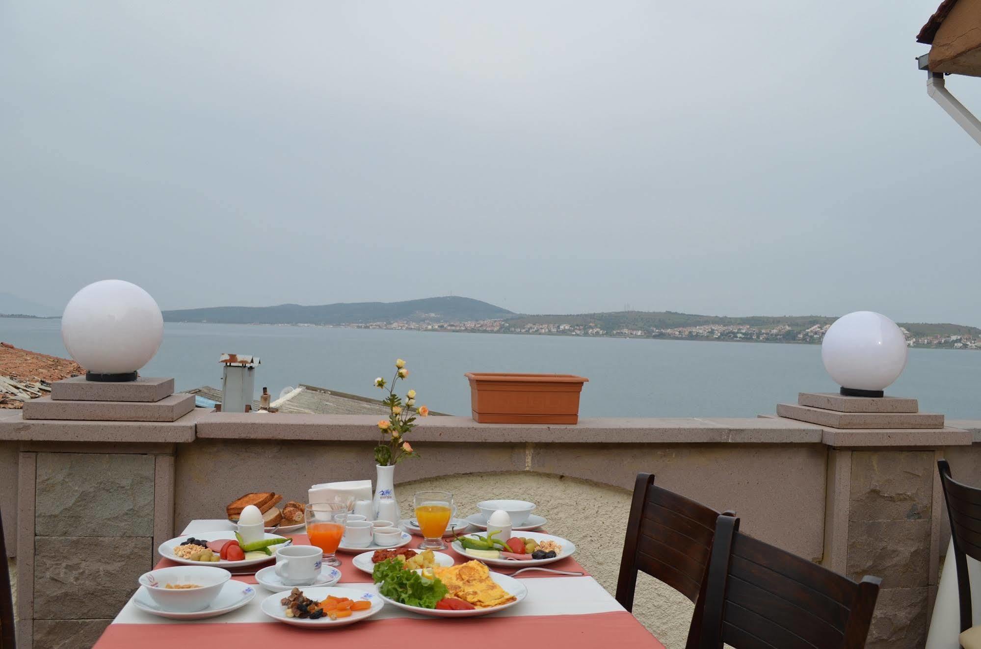 Ayvalik Palas Hotel Екстер'єр фото