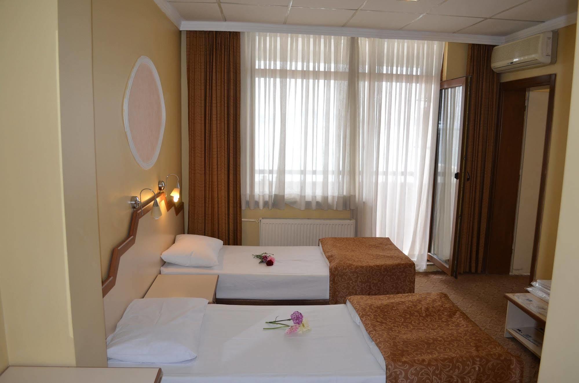 Ayvalik Palas Hotel Екстер'єр фото