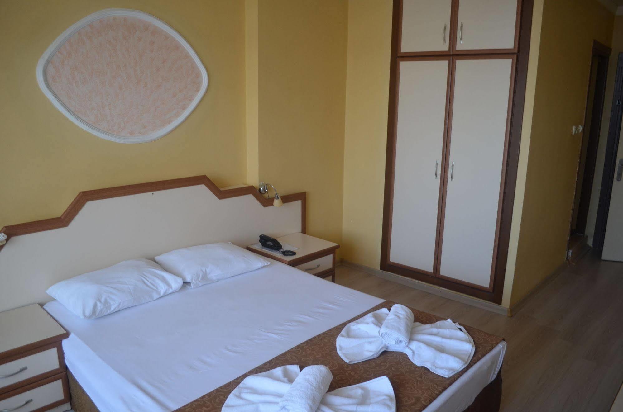 Ayvalik Palas Hotel Екстер'єр фото
