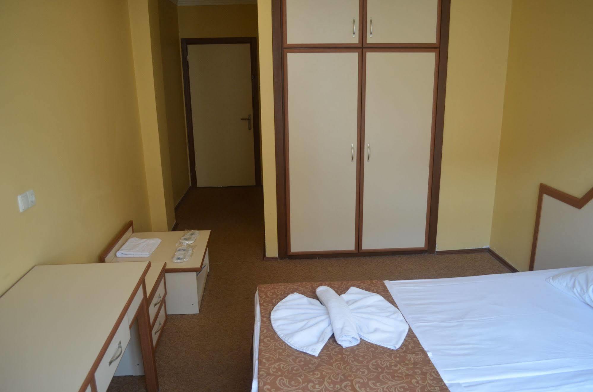 Ayvalik Palas Hotel Екстер'єр фото