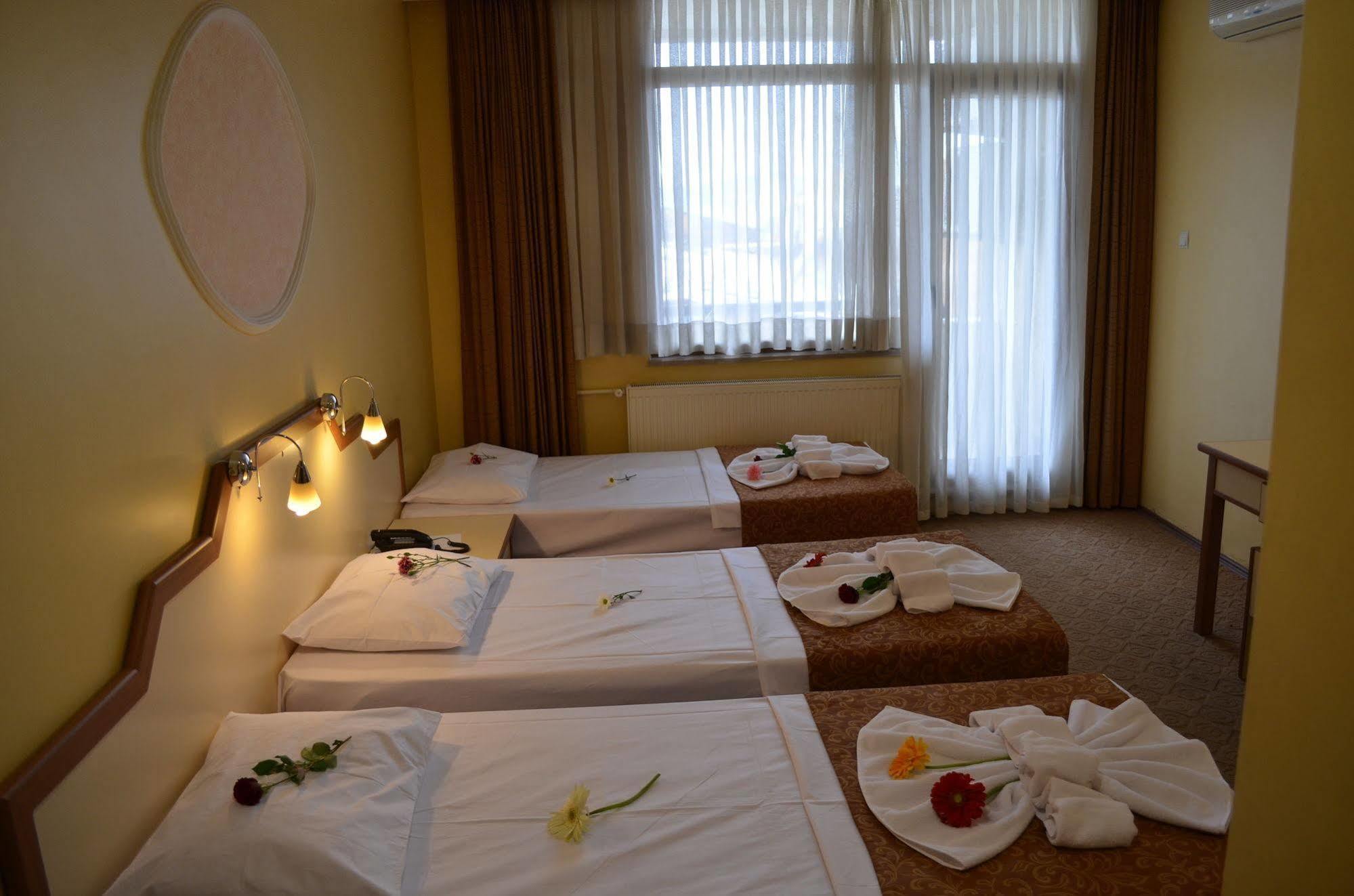 Ayvalik Palas Hotel Екстер'єр фото