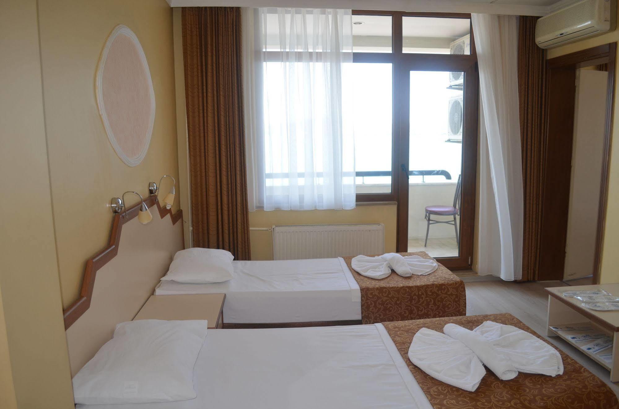 Ayvalik Palas Hotel Екстер'єр фото